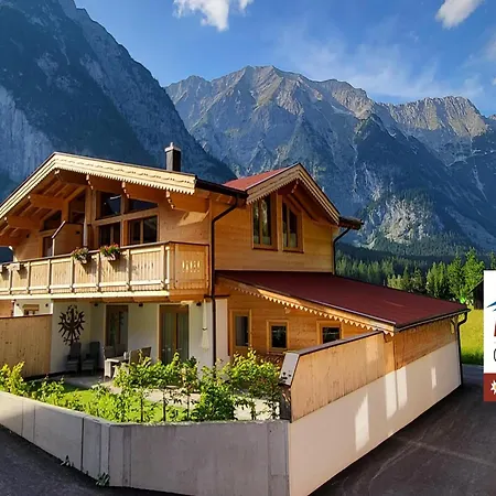 In With Garden Appartement *